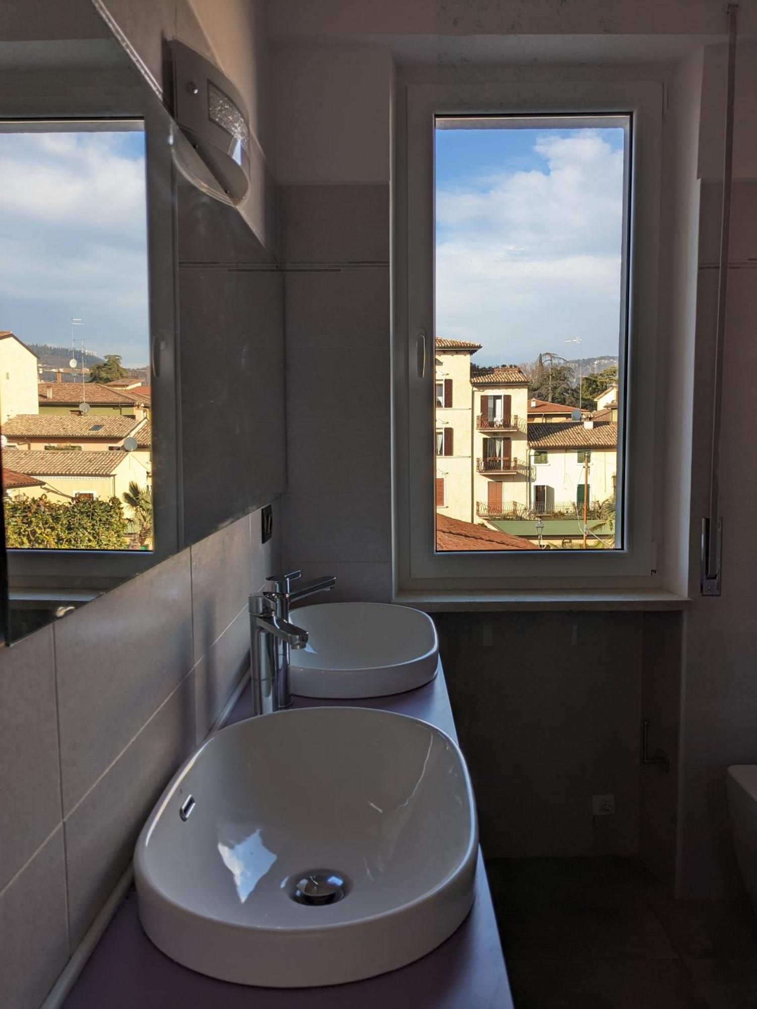 Bardolino Center Apartments ภายนอก รูปภาพ